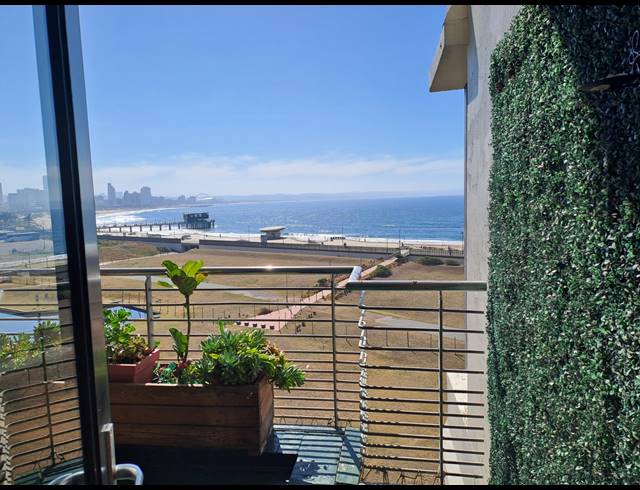 3 BEDROOM SECTIONAL TITLE FOR SALE IN POINT WATERFRONT